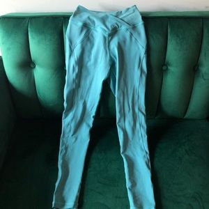 Women’s leggings with scrunched butt size xs